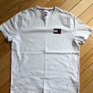 Tommy Hilfiger t shirt Small .